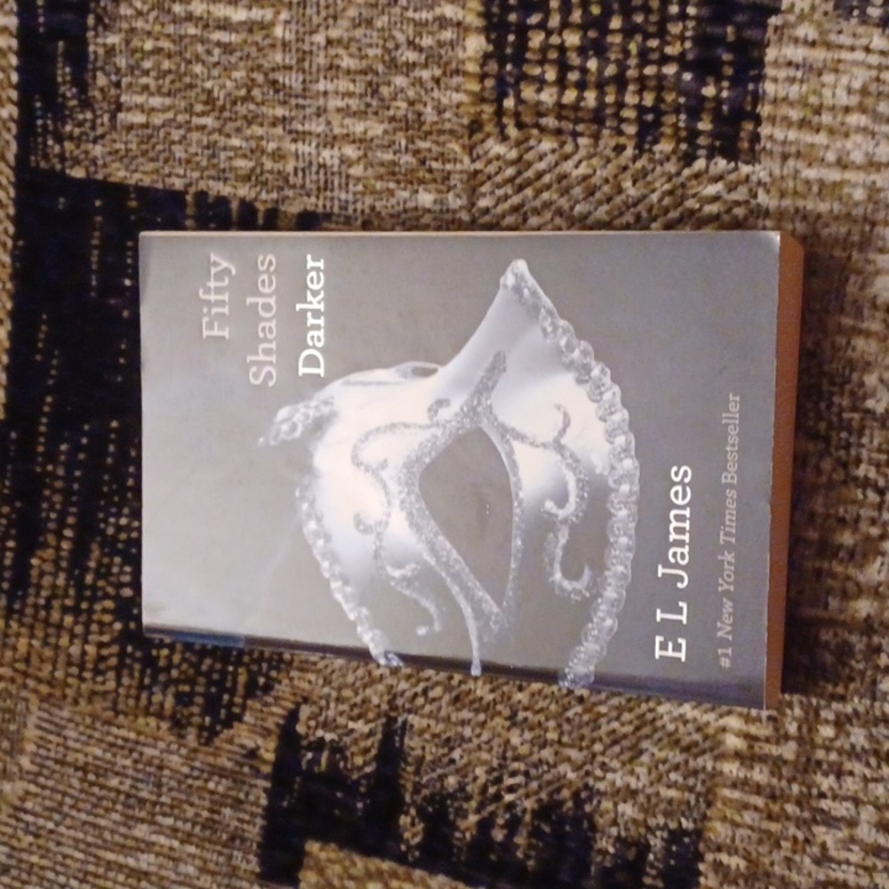 4/$40 Fifty Shades Darker (Book 2) By E L James